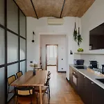 Colosseo Flats And Penthouse Apartment Rome