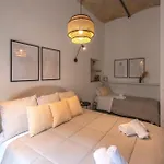 Апартаменты Colosseo Flats And Penthouse