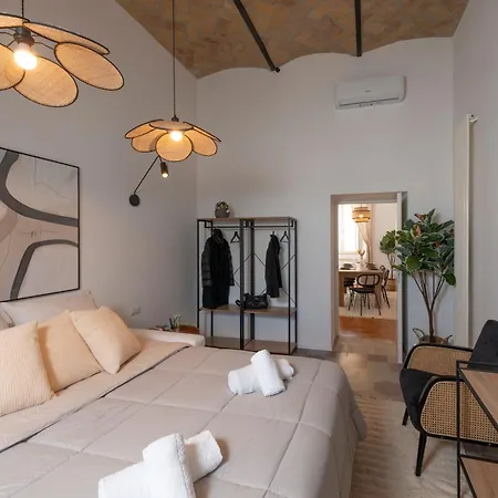 Colosseo Flat *