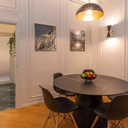 Colosseo Flat