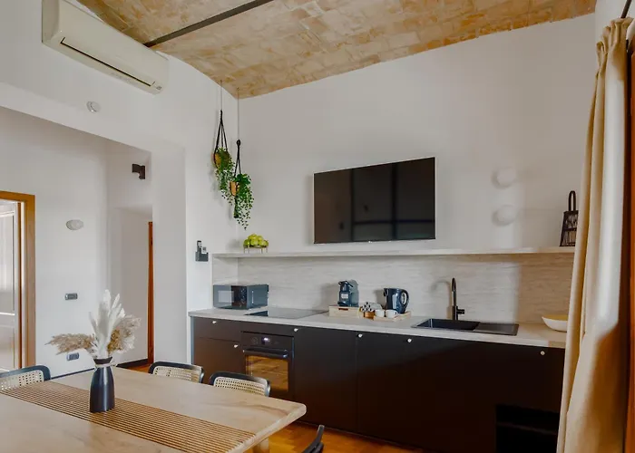 Colosseo Flats And Penthouse Roma