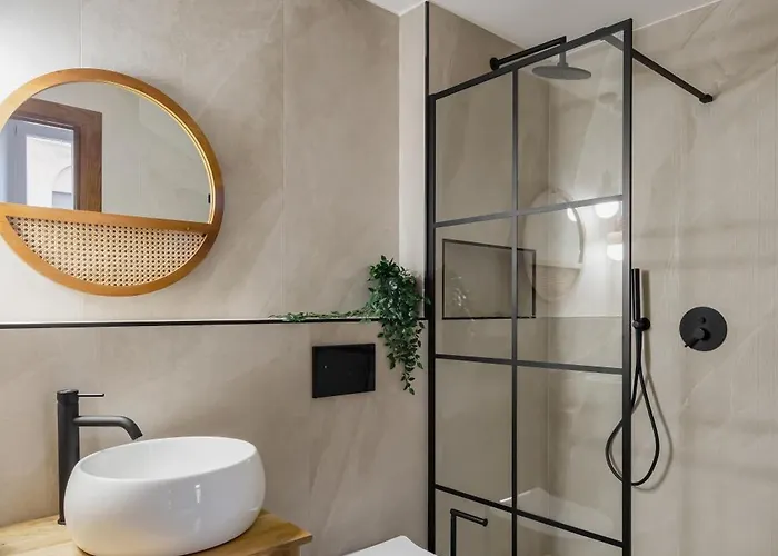 Colosseo Flats And Penthouse *