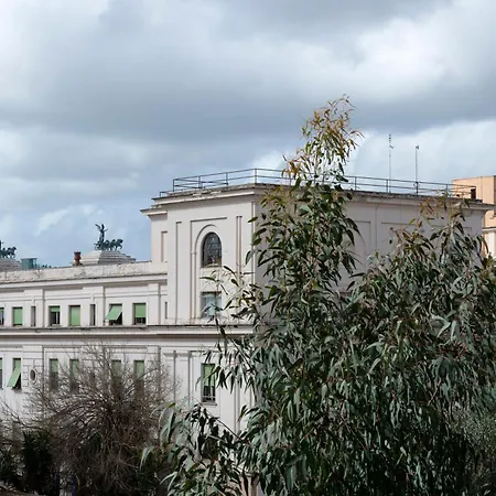Apartamento Colosseo Flats And Penthouse