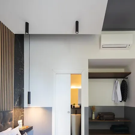 Апартаменты Colosseo Flats And Penthouse *